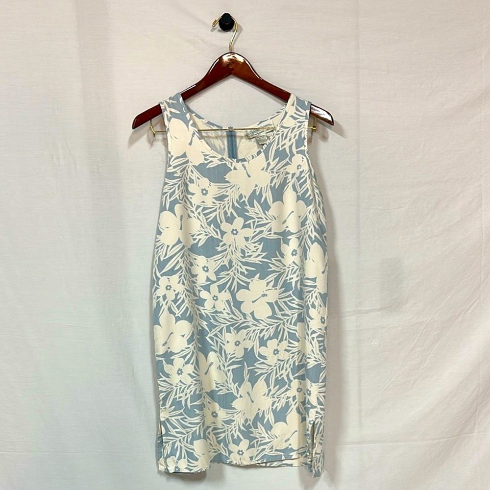 Pineapple Moon silk Floral Sleeveless Dress in Blue and White
